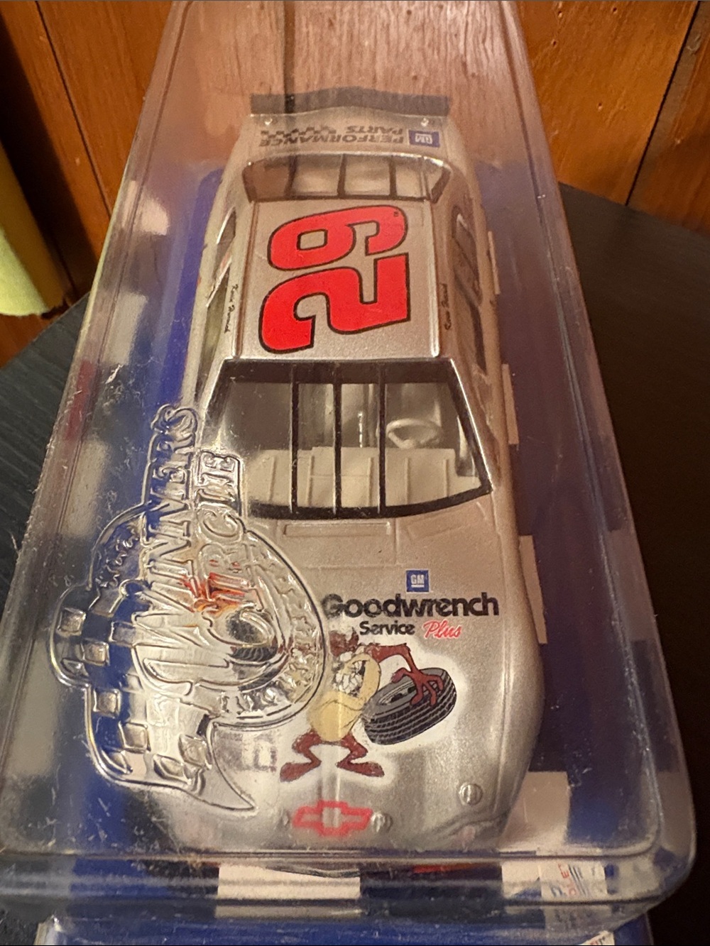 Goodwrench #29 Silver Diecast Racing Car 1:24 scale Keven Harvick